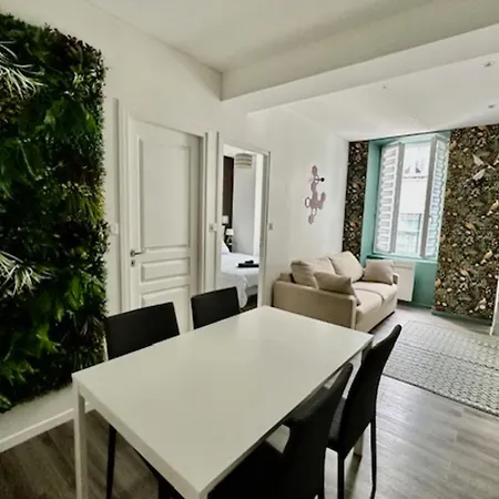 3p With Wifi At The Foot Of The Old Port