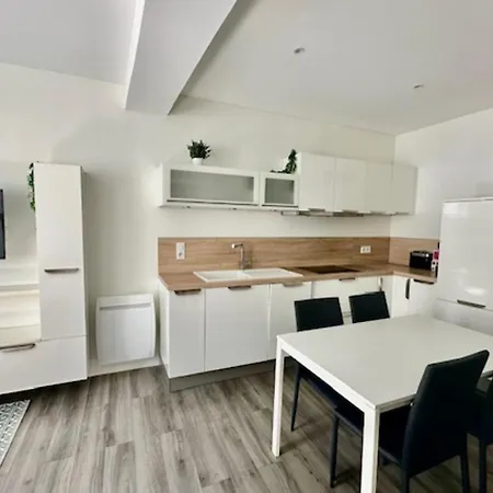 3p With Wifi At The Foot Of The Old Port Apartment