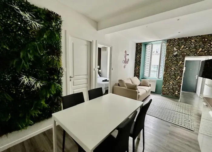 3p With Wifi At The Foot Of The Old Port